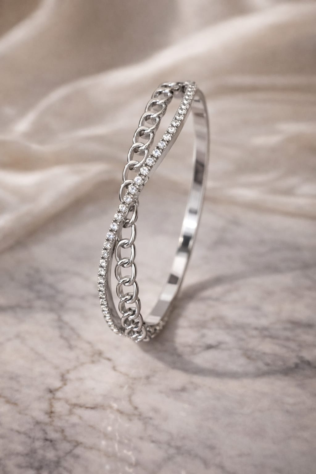 The Eternal Link Fusion Bangle – Silver